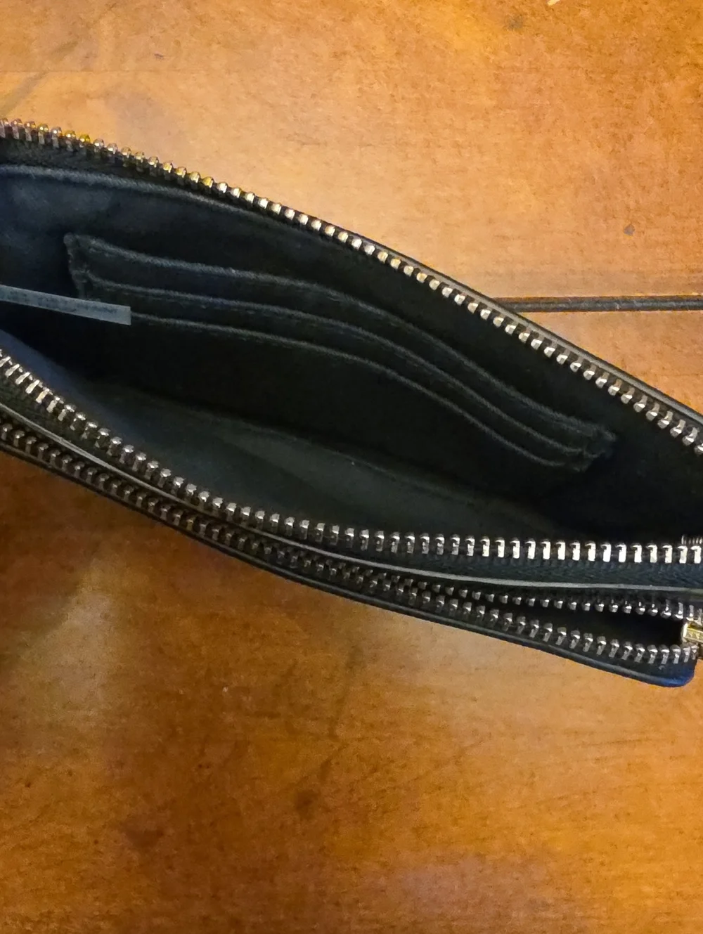 COACH | CORNER ZIP WRISTLET